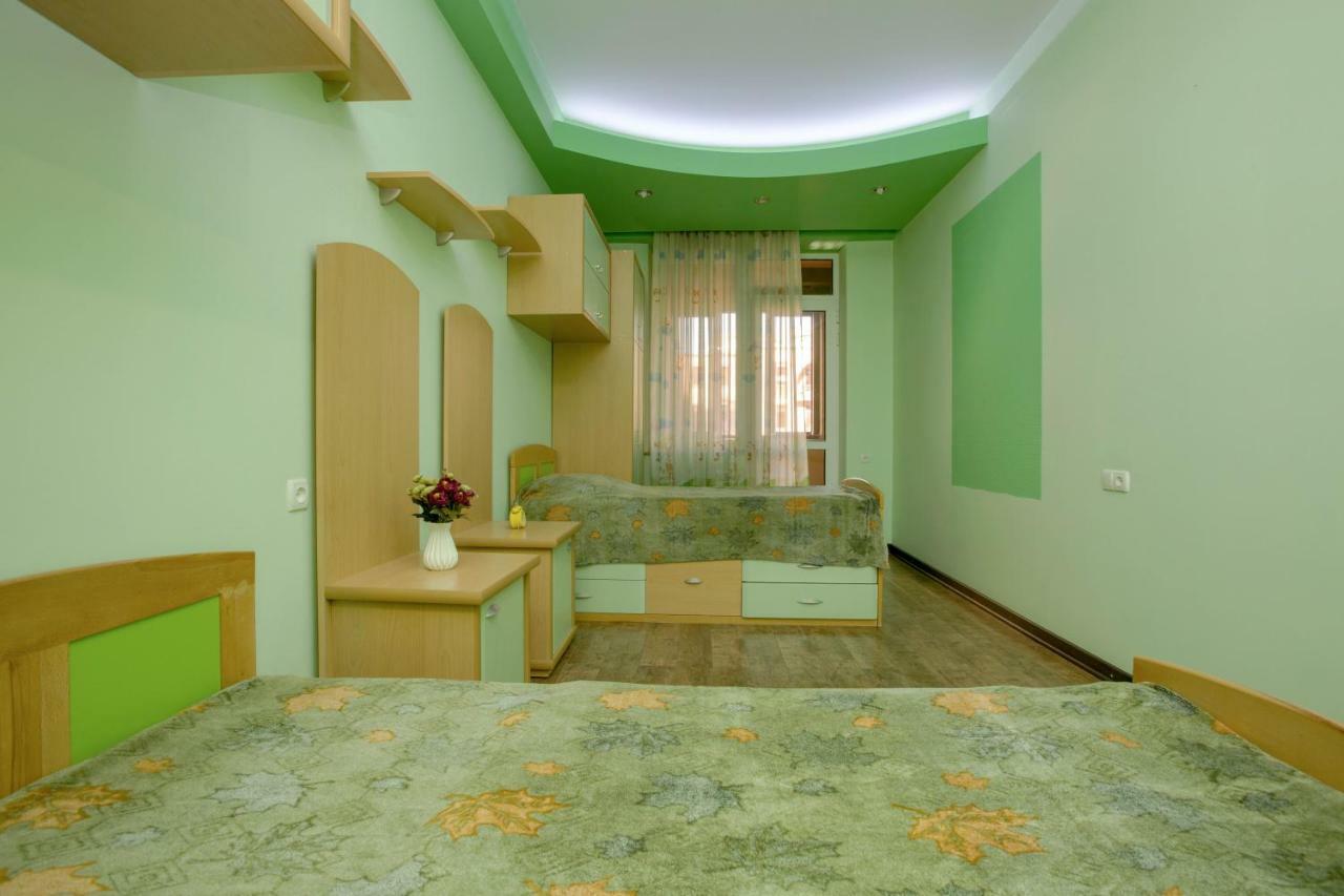 Stay Inn Apartments At Northern Avenue Yerevan Bagian luar foto