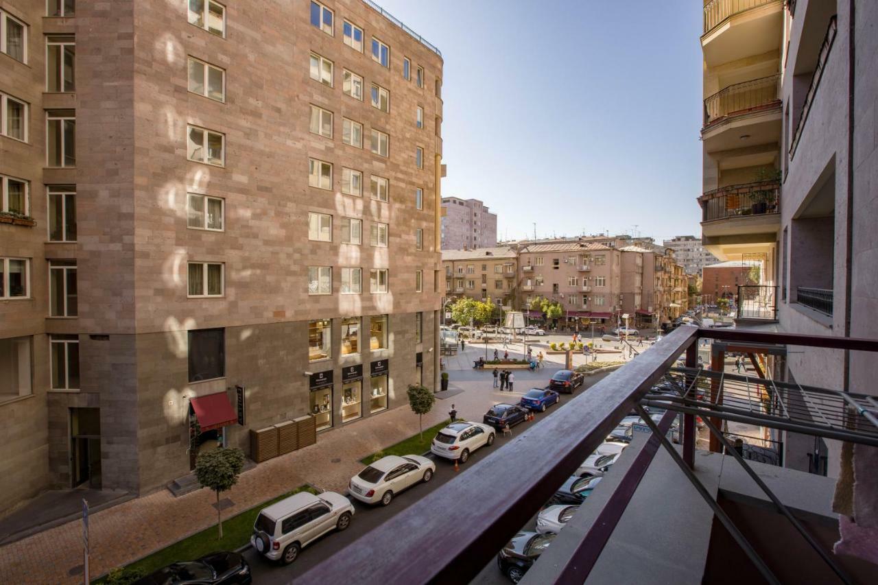 Stay Inn Apartments At Northern Avenue Yerevan Bagian luar foto